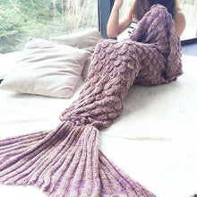 Cargar imagen en el visor de la galería, Cozy Cotton-Knit Mermaid Tail Blanket, Gift For Her - Buyingspot